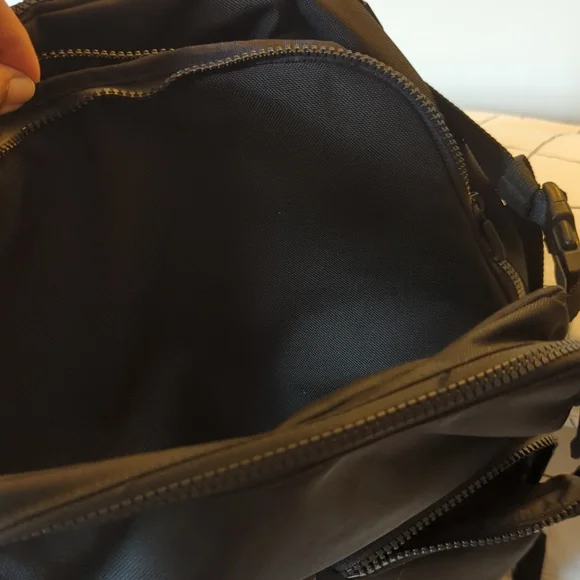 Lululemon Black Backpack Circa 2009 - Picture 7 of 10